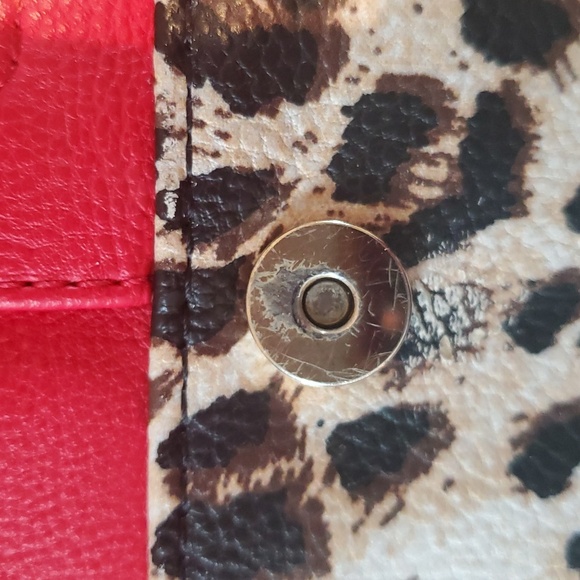 Betsey Johnson Leopard Print Clutch with Shoulder Strap - Picture 5 of 13